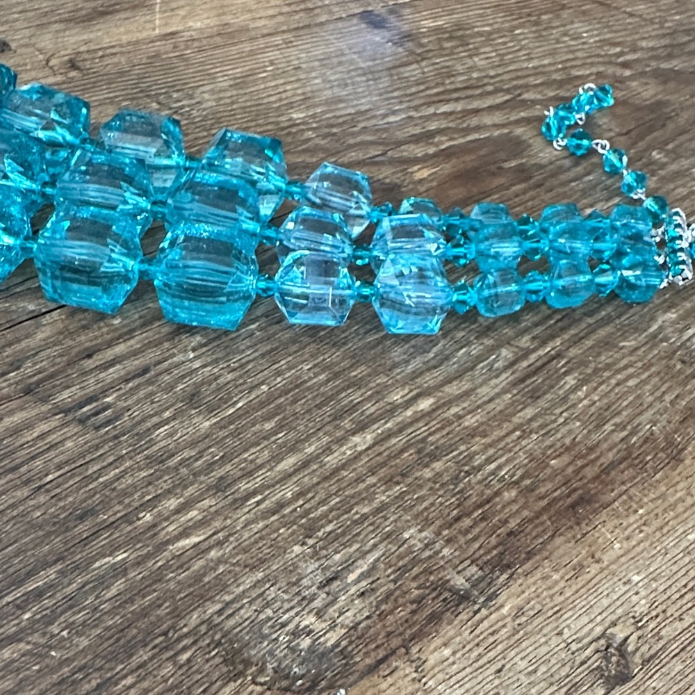 Tarina Tarantino Acrylic Triple Strand Turquoise And Blue Statement Necklace - Picture 15 of 16